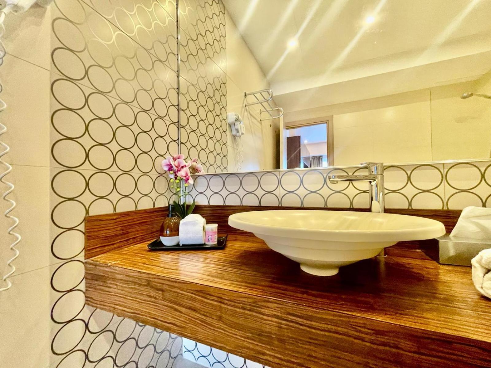 Presidential Luxury Apartments With Amazing View - Yamaluxe Bukares Bagian luar foto
