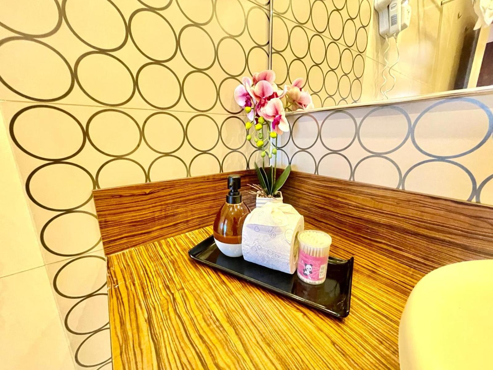 Presidential Luxury Apartments With Amazing View - Yamaluxe Bukares Bagian luar foto