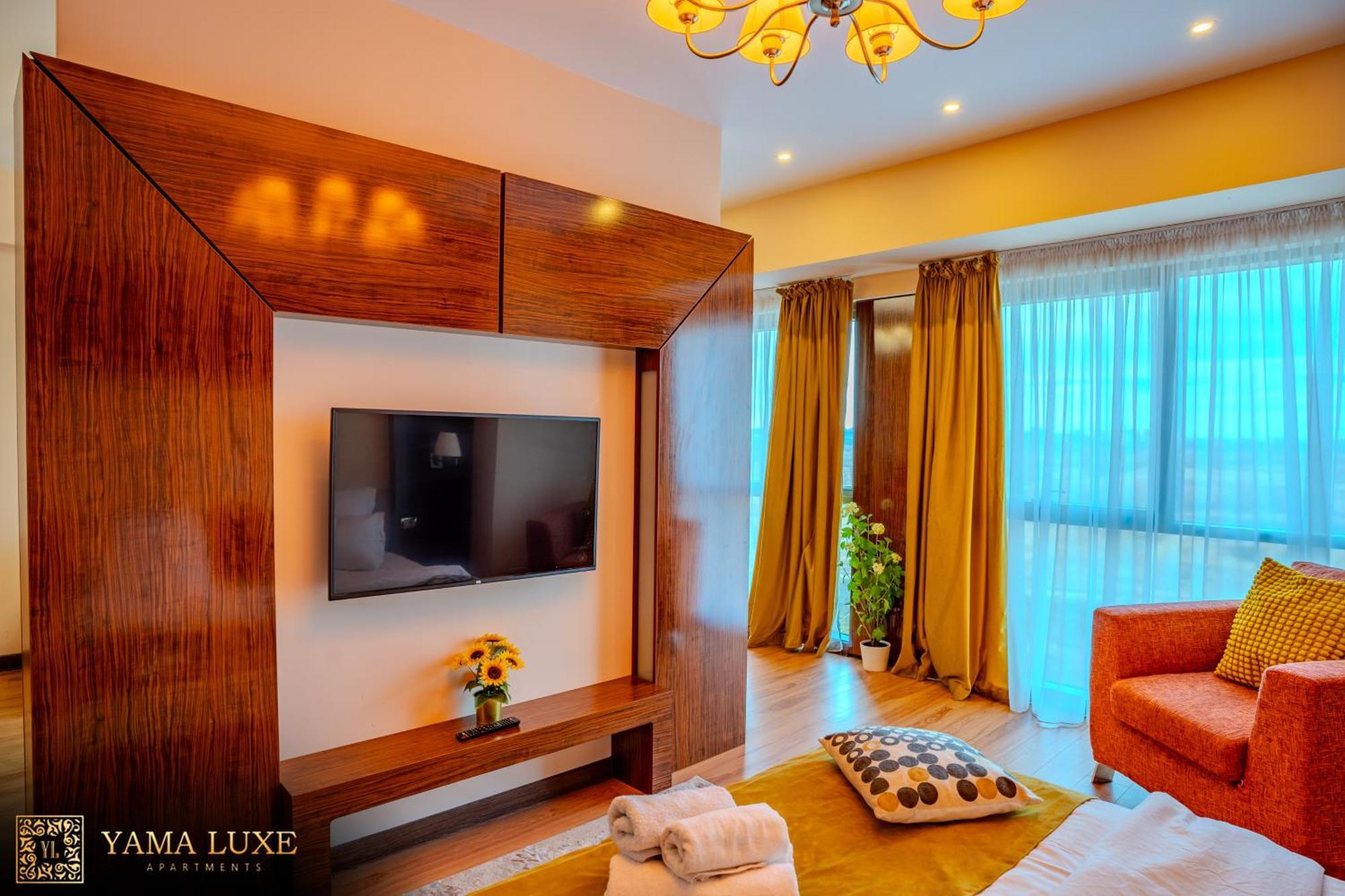 Presidential Luxury Apartments With Amazing View - Yamaluxe Bukares Bagian luar foto